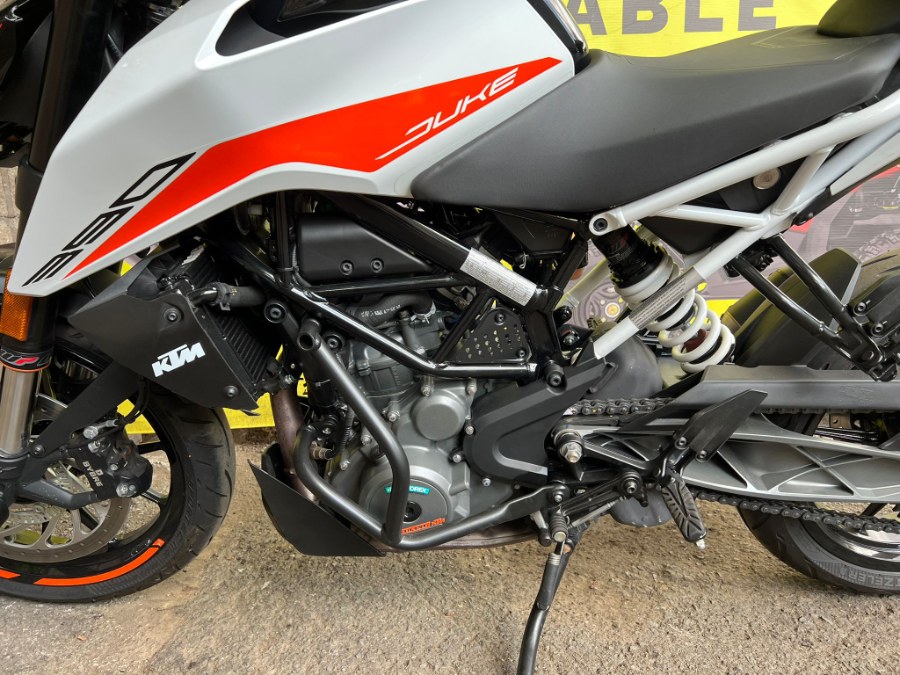2021 KTM 390 Duke 390, available for sale in Brooklyn, New York | Autoforward Motors Inc.. Brooklyn, New York 2021 KTM 390 Duke 390, available for sale in Brooklyn, New York | Autoforward Motors Inc.. Brooklyn, New York