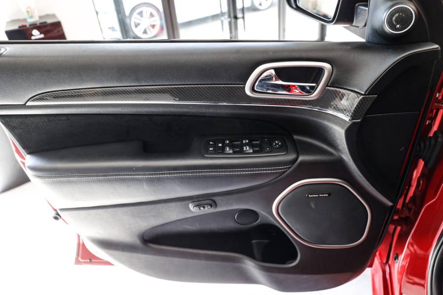 Used Jeep Grand Cherokee SRT 4x4 2017 | 26 Motors Long Island. ELMONT, New York Used Jeep Grand Cherokee SRT 4x4 2017 | 26 Motors Long Island. ELMONT, New York