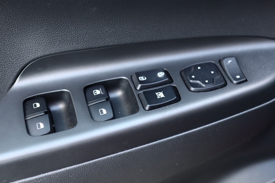 2019 Hyundai Kona SE Auto AWD, available for sale in Jamaica, New York | Hillside Auto Mall Inc.. Jamaica, New York 2019 Hyundai Kona SE Auto AWD, available for sale in Jamaica, New York | Hillside Auto Mall Inc.. Jamaica, New York