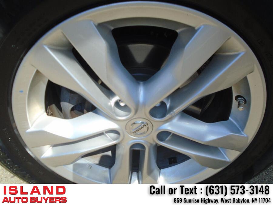 2013 Nissan Rogue SV AWD 4dr Crossover, available for sale in West Babylon, New York | Island Auto Buyers. West Babylon, New York 2013 Nissan Rogue SV AWD 4dr Crossover, available for sale in West Babylon, New York | Island Auto Buyers. West Babylon, New York