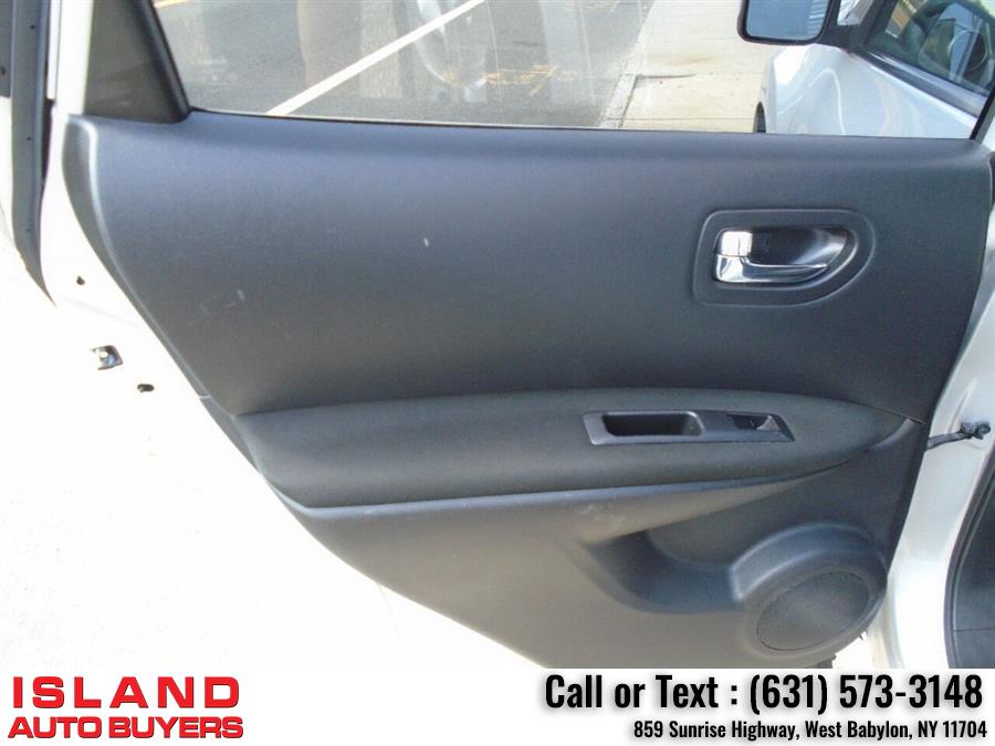 2013 Nissan Rogue SV AWD 4dr Crossover, available for sale in West Babylon, New York | Island Auto Buyers. West Babylon, New York 2013 Nissan Rogue SV AWD 4dr Crossover, available for sale in West Babylon, New York | Island Auto Buyers. West Babylon, New York