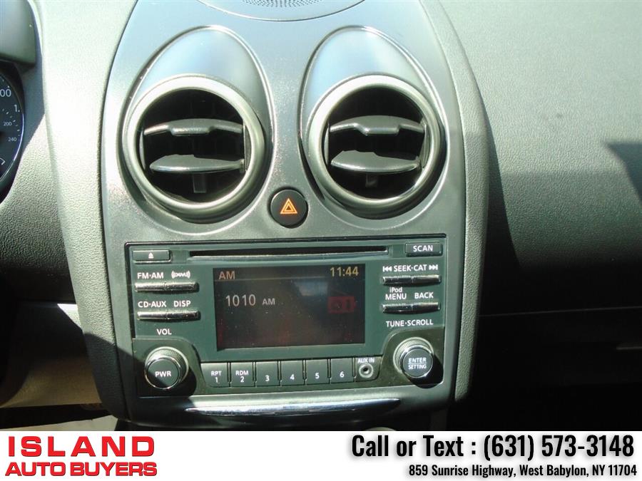 2013 Nissan Rogue SV AWD 4dr Crossover, available for sale in West Babylon, New York | Island Auto Buyers. West Babylon, New York 2013 Nissan Rogue SV AWD 4dr Crossover, available for sale in West Babylon, New York | Island Auto Buyers. West Babylon, New York