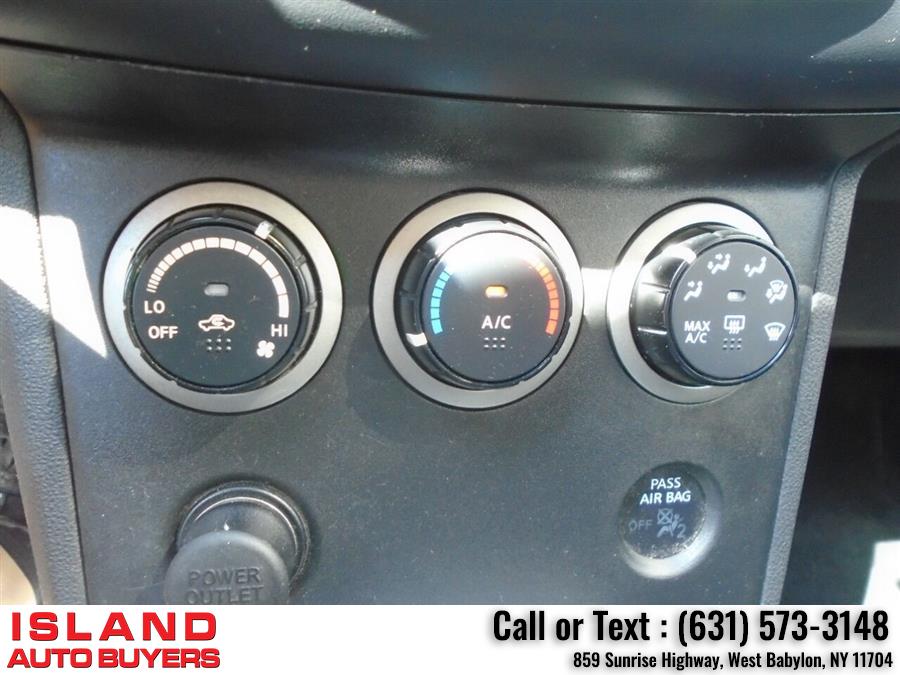 2013 Nissan Rogue SV AWD 4dr Crossover, available for sale in West Babylon, New York | Island Auto Buyers. West Babylon, New York 2013 Nissan Rogue SV AWD 4dr Crossover, available for sale in West Babylon, New York | Island Auto Buyers. West Babylon, New York