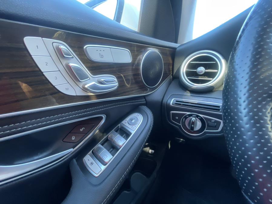2016 Mercedes-Benz C300 Luxury. CLEAN CARFAX!, available for sale in Rosedale, New York | Sunrise Auto Sales. Rosedale, New York 2016 Mercedes-Benz C300 Luxury. CLEAN CARFAX!, available for sale in Rosedale, New York | Sunrise Auto Sales. Rosedale, New York