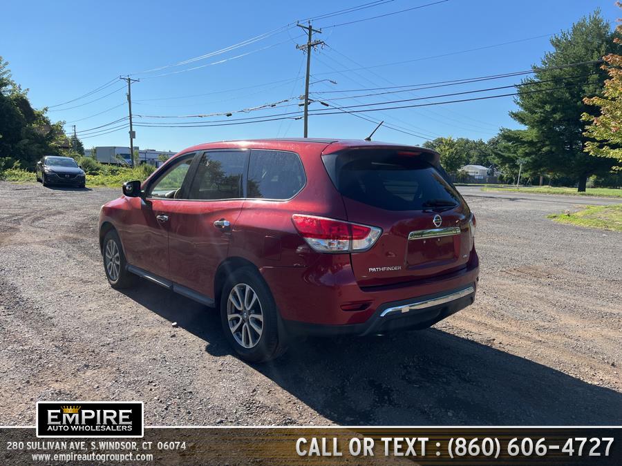 Used Nissan Pathfinder 4WD 4dr S 2013 | Empire Auto Wholesalers. S.Windsor, Connecticut Used Nissan Pathfinder 4WD 4dr S 2013 | Empire Auto Wholesalers. S.Windsor, Connecticut