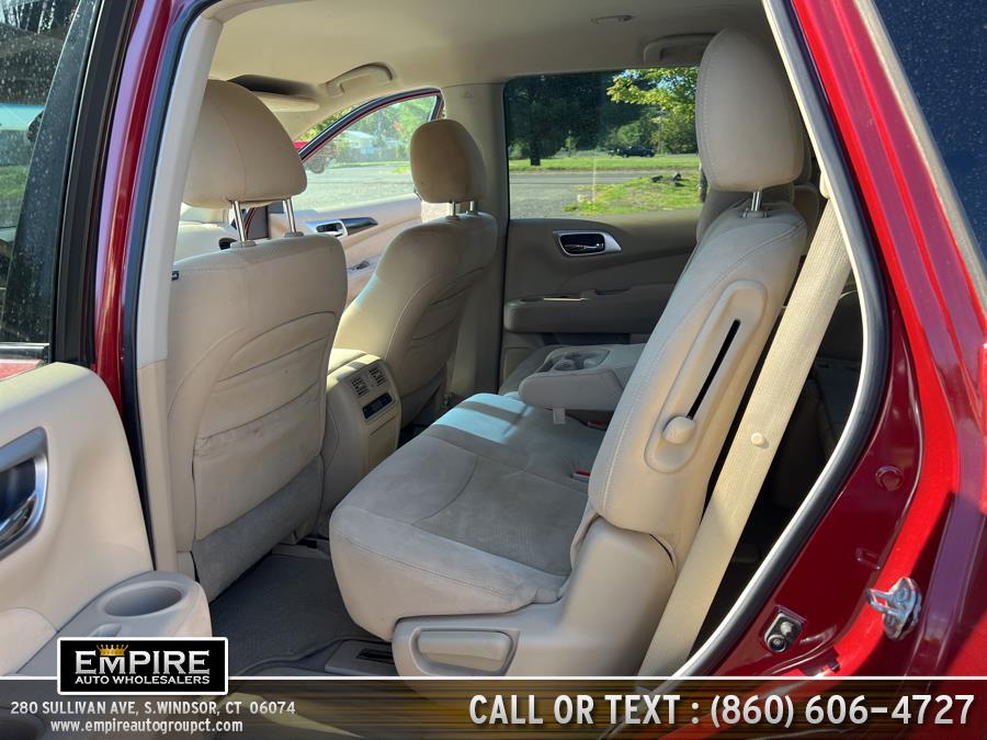 Used Nissan Pathfinder 4WD 4dr S 2013 | Empire Auto Wholesalers. S.Windsor, Connecticut Used Nissan Pathfinder 4WD 4dr S 2013 | Empire Auto Wholesalers. S.Windsor, Connecticut