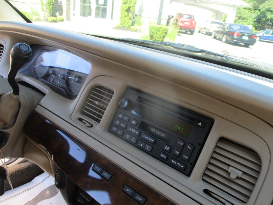 Used Mercury Grand Marquis 4dr Sdn LS 2008 | South Shore Auto Brokers & Sales. Massapequa, New York Used Mercury Grand Marquis 4dr Sdn LS 2008 | South Shore Auto Brokers & Sales. Massapequa, New York