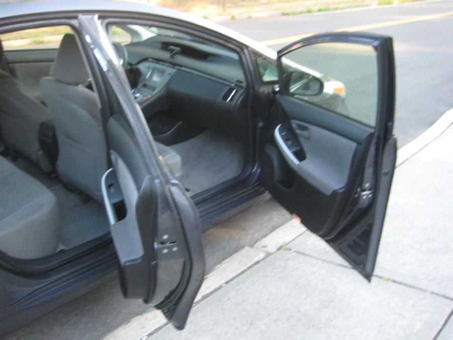 2013 Toyota Prius Two 4dr Hatchback, available for sale in Massapequa, New York | Rite Choice Auto Inc.. Massapequa, New York 2013 Toyota Prius Two 4dr Hatchback, available for sale in Massapequa, New York | Rite Choice Auto Inc.. Massapequa, New York