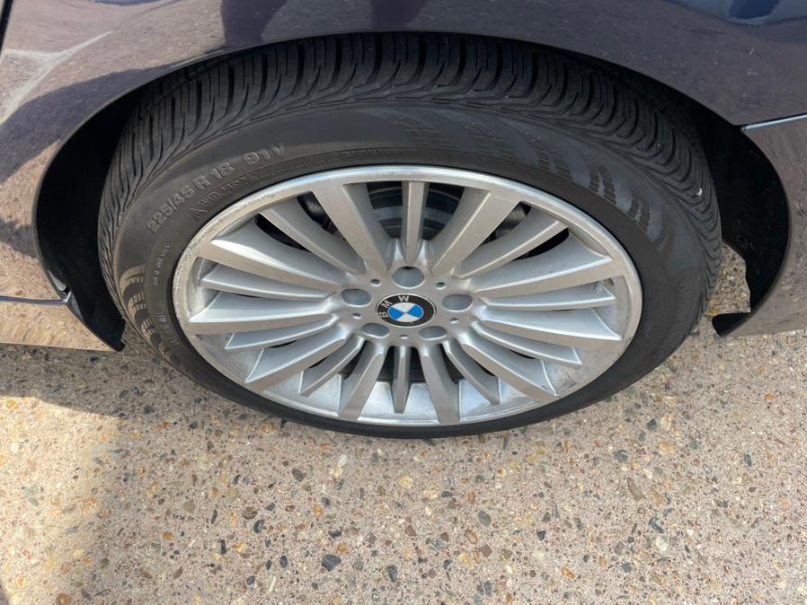 2013 BMW 3 Series 4dr Sdn 328i xDrive AWD SULEV, available for sale in Manchester, Connecticut | Carsonmain LLC. Manchester, Connecticut 2013 BMW 3 Series 4dr Sdn 328i xDrive AWD SULEV, available for sale in Manchester, Connecticut | Carsonmain LLC. Manchester, Connecticut