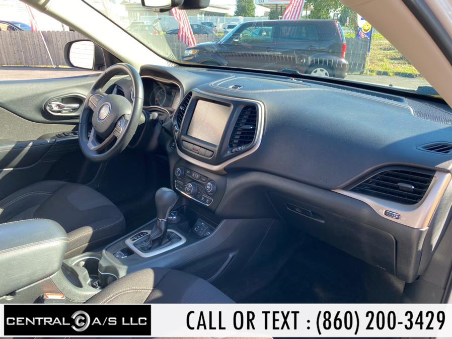 2015 Jeep Cherokee 4WD 4dr Latitude, available for sale in East Windsor, Connecticut | Central A/S LLC. East Windsor, Connecticut 2015 Jeep Cherokee 4WD 4dr Latitude, available for sale in East Windsor, Connecticut | Central A/S LLC. East Windsor, Connecticut
