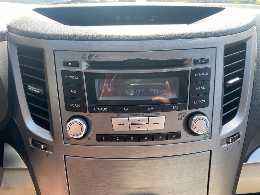 2013 Subaru Outback 4dr Wgn H4 Auto 2.5i Premium, available for sale in Old Saybrook, Connecticut | Saybrook Auto Barn. Old Saybrook, Connecticut 2013 Subaru Outback 4dr Wgn H4 Auto 2.5i Premium, available for sale in Old Saybrook, Connecticut | Saybrook Auto Barn. Old Saybrook, Connecticut