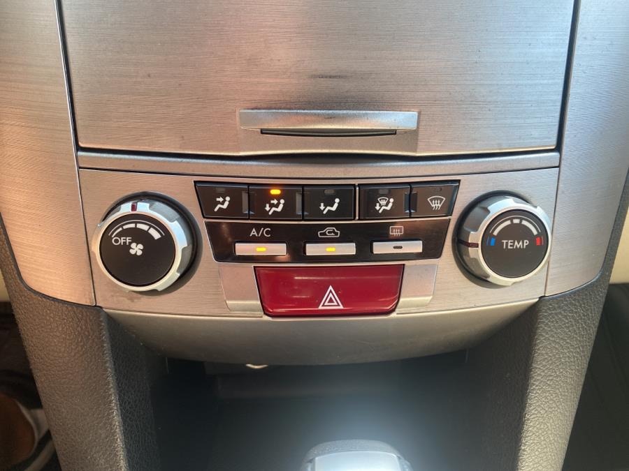 2013 Subaru Outback 4dr Wgn H4 Auto 2.5i Premium, available for sale in Old Saybrook, Connecticut | Saybrook Auto Barn. Old Saybrook, Connecticut 2013 Subaru Outback 4dr Wgn H4 Auto 2.5i Premium, available for sale in Old Saybrook, Connecticut | Saybrook Auto Barn. Old Saybrook, Connecticut