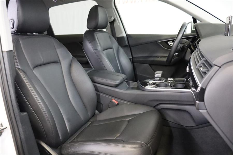 2017 Audi Q7 PREMIUM PLUS, available for sale in Paterson, New Jersey | Fast Track Motors. Paterson, New Jersey 2017 Audi Q7 PREMIUM PLUS, available for sale in Paterson, New Jersey | Fast Track Motors. Paterson, New Jersey