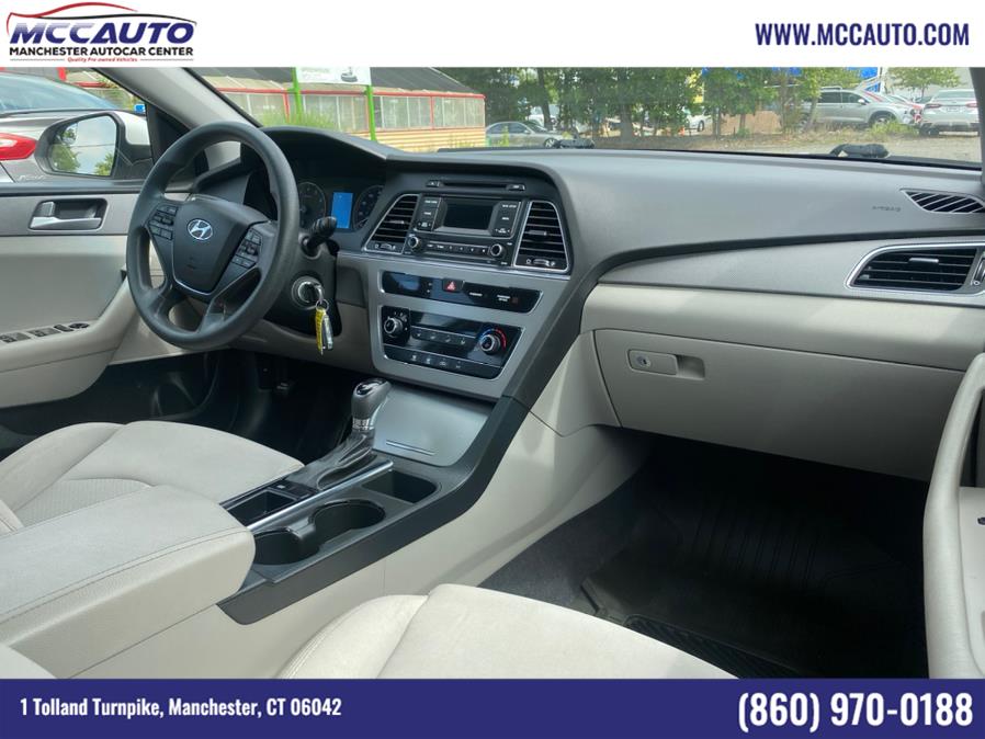Used Hyundai Sonata 4dr Sdn 2.4L SE 2015 | Manchester Autocar Center. Manchester, Connecticut