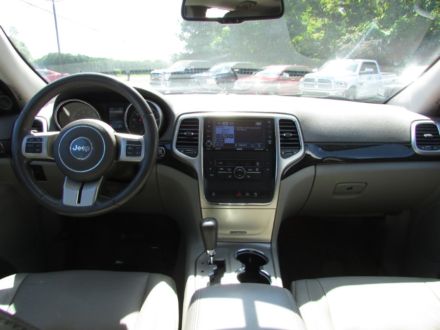 Used Jeep Grand Cherokee 4WD 4dr Laredo Altitude 2012 | United Auto Sales of E Windsor, Inc. East Windsor, Connecticut Used Jeep Grand Cherokee 4WD 4dr Laredo Altitude 2012 | United Auto Sales of E Windsor, Inc. East Windsor, Connecticut