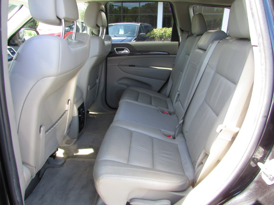 Used Jeep Grand Cherokee 4WD 4dr Laredo Altitude 2012 | United Auto Sales of E Windsor, Inc. East Windsor, Connecticut Used Jeep Grand Cherokee 4WD 4dr Laredo Altitude 2012 | United Auto Sales of E Windsor, Inc. East Windsor, Connecticut