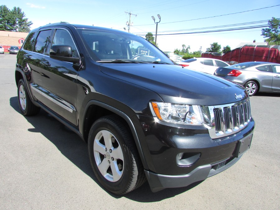 Used Jeep Grand Cherokee 4WD 4dr Laredo Altitude 2012 | United Auto Sales of E Windsor, Inc. East Windsor, Connecticut Used Jeep Grand Cherokee 4WD 4dr Laredo Altitude 2012 | United Auto Sales of E Windsor, Inc. East Windsor, Connecticut