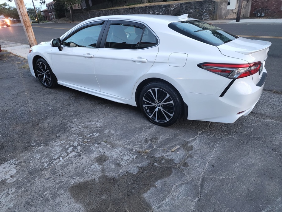 2018 Toyota Camry SE Auto (Natl), available for sale in Milford, Connecticut | Adonai Auto Sales LLC. Milford, Connecticut 2018 Toyota Camry SE Auto (Natl), available for sale in Milford, Connecticut | Adonai Auto Sales LLC. Milford, Connecticut