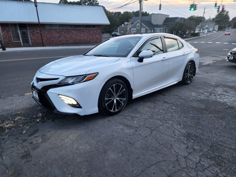2018 Toyota Camry SE Auto (Natl), available for sale in Milford, Connecticut | Adonai Auto Sales LLC. Milford, Connecticut 2018 Toyota Camry SE Auto (Natl), available for sale in Milford, Connecticut | Adonai Auto Sales LLC. Milford, Connecticut