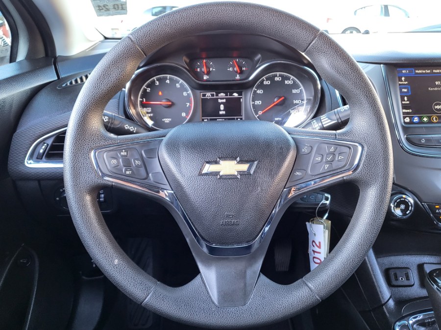 2019 Chevrolet Cruze 4dr Sdn CVT, available for sale in Newark, New Jersey | Champion Auto Sales. Newark, New Jersey 2019 Chevrolet Cruze 4dr Sdn CVT, available for sale in Newark, New Jersey | Champion Auto Sales. Newark, New Jersey