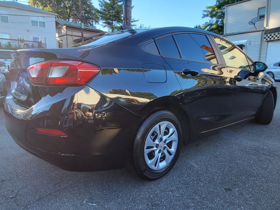 2019 Chevrolet Cruze 4dr Sdn CVT, available for sale in Newark, New Jersey | Champion Auto Sales. Newark, New Jersey 2019 Chevrolet Cruze 4dr Sdn CVT, available for sale in Newark, New Jersey | Champion Auto Sales. Newark, New Jersey