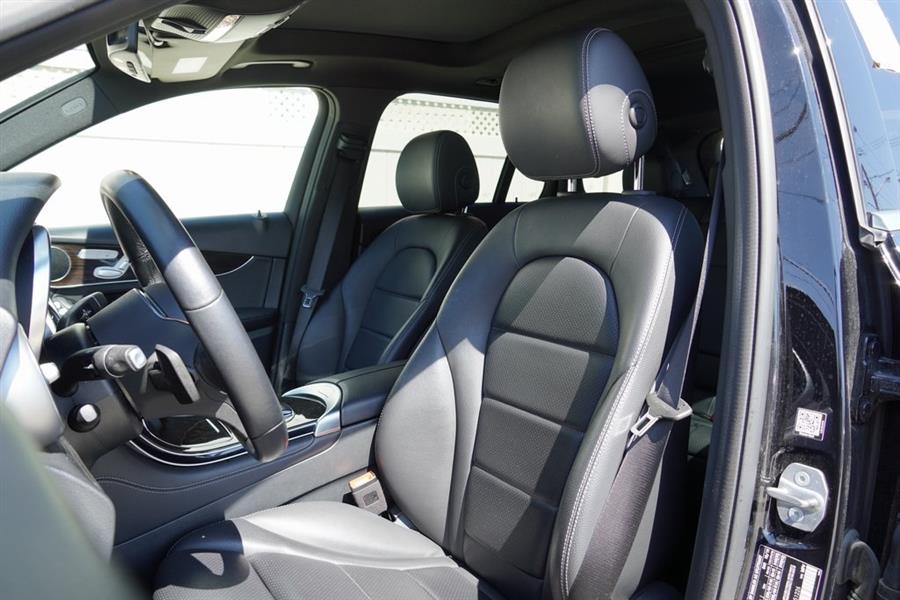 Used Mercedes-benz Glc GLC 300 2020 | Auto Expo Ent Inc.. Great Neck, New York Used Mercedes-benz Glc GLC 300 2020 | Auto Expo Ent Inc.. Great Neck, New York