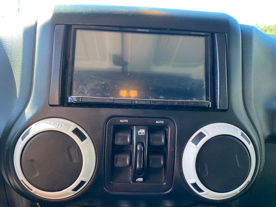Used Jeep Wrangler Unlimited 4WD 4dr Sport 2015 | Lava Motors 2 Inc. Canton, Connecticut Used Jeep Wrangler Unlimited 4WD 4dr Sport 2015 | Lava Motors 2 Inc. Canton, Connecticut