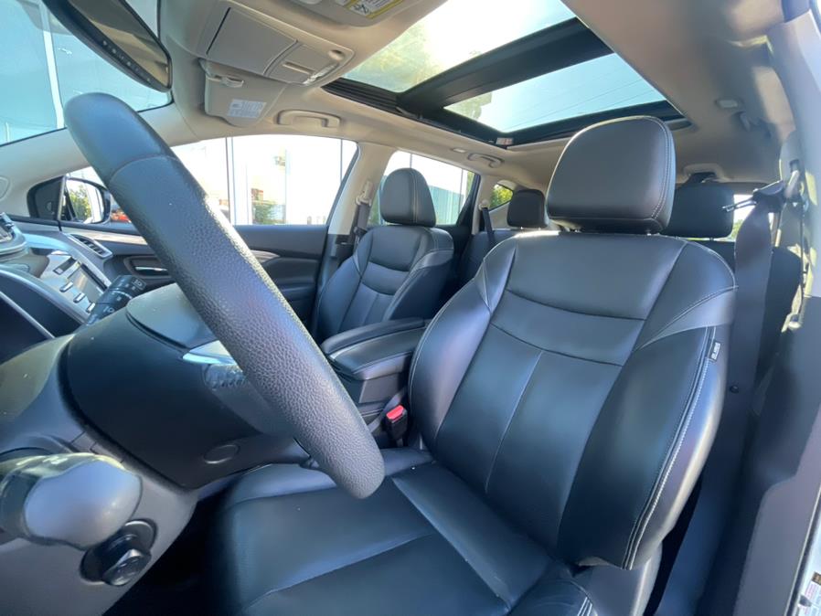 2015 Nissan Murano Platinum. CLEAN CARFAX! 1 OWNER!, available for sale in Elmont, New York | Sunrise of Elmont. Elmont, New York 2015 Nissan Murano Platinum. CLEAN CARFAX! 1 OWNER!, available for sale in Elmont, New York | Sunrise of Elmont. Elmont, New York