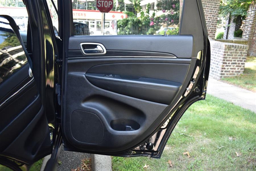 2021 Jeep Grand Cherokee Limited 4x4 4dr SUV, available for sale in Great Neck, New York | Camy Cars. Great Neck, New York 2021 Jeep Grand Cherokee Limited 4x4 4dr SUV, available for sale in Great Neck, New York | Camy Cars. Great Neck, New York