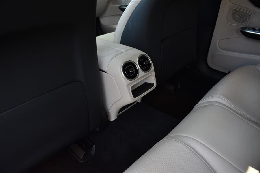 Used Mercedes-benz C-class C 300 4MATIC AWD 4dr Sedan 2022 | Camy Cars. Great Neck, New York Used Mercedes-benz C-class C 300 4MATIC AWD 4dr Sedan 2022 | Camy Cars. Great Neck, New York