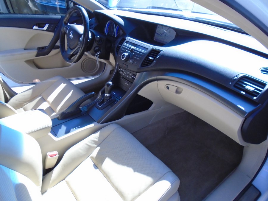 Used Acura TSX 4dr Sdn I4 Auto Tech Pkg 2013 | Jim Juliani Motors. Waterbury, Connecticut