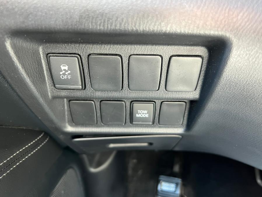 Used Nissan Pathfinder 4x4 SV 2019 | Sunrise Autoland. Jamaica, New York Used Nissan Pathfinder 4x4 SV 2019 | Sunrise Autoland. Jamaica, New York