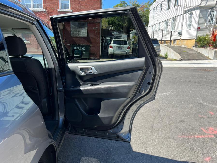 Used Nissan Pathfinder 4x4 SV 2019 | Sunrise Autoland. Jamaica, New York Used Nissan Pathfinder 4x4 SV 2019 | Sunrise Autoland. Jamaica, New York