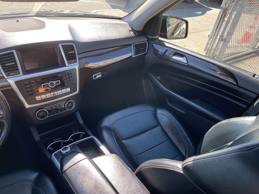 2015 Mercedes-Benz M-Class 4MATIC 4dr ML 350, available for sale in Bronx, New York | New York Motors Group Solutions LLC. Bronx, New York 2015 Mercedes-Benz M-Class 4MATIC 4dr ML 350, available for sale in Bronx, New York | New York Motors Group Solutions LLC. Bronx, New York