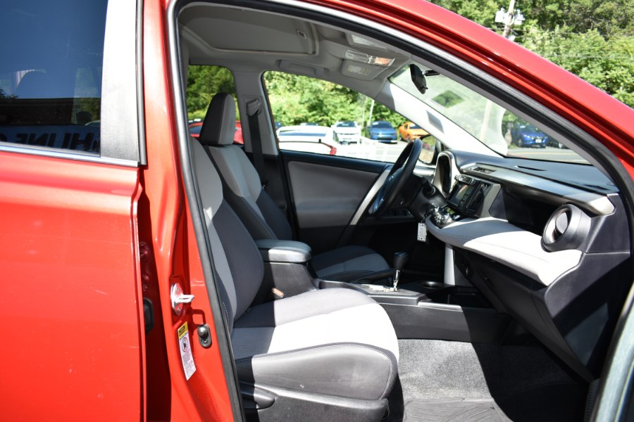 Used Toyota RAV4 AWD 4dr XLE 2015 | Highline Car Connection. Waterbury, Connecticut Used Toyota RAV4 AWD 4dr XLE 2015 | Highline Car Connection. Waterbury, Connecticut