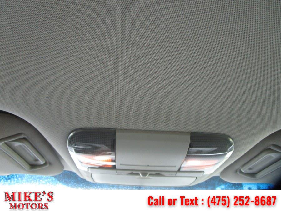 Used Subaru Outback 4dr Wgn H4 Auto 2.5i Prem AWP 2011 | Mike's Motors LLC. Stratford, Connecticut Used Subaru Outback 4dr Wgn H4 Auto 2.5i Prem AWP 2011 | Mike's Motors LLC. Stratford, Connecticut