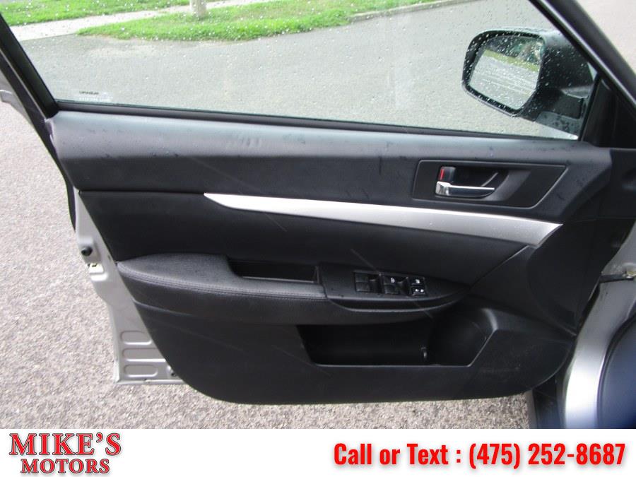 Used Subaru Outback 4dr Wgn H4 Auto 2.5i Prem AWP 2011 | Mike's Motors LLC. Stratford, Connecticut Used Subaru Outback 4dr Wgn H4 Auto 2.5i Prem AWP 2011 | Mike's Motors LLC. Stratford, Connecticut