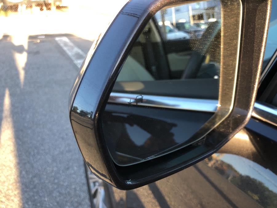 2017 Cadillac XT5 FWD 4dr Luxury, available for sale in Franklin Square, New York | Signature Auto Sales. Franklin Square, New York 2017 Cadillac XT5 FWD 4dr Luxury, available for sale in Franklin Square, New York | Signature Auto Sales. Franklin Square, New York