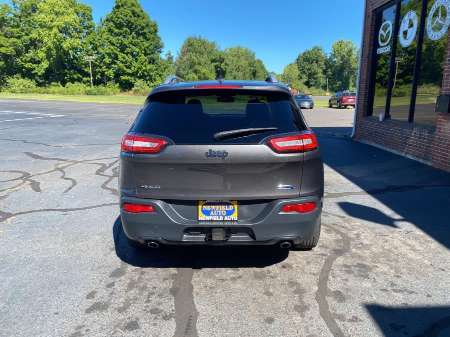 Used Jeep Cherokee 4WD 4dr Latitude 2014 | Newfield Auto Sales. Middletown, Connecticut Used Jeep Cherokee 4WD 4dr Latitude 2014 | Newfield Auto Sales. Middletown, Connecticut