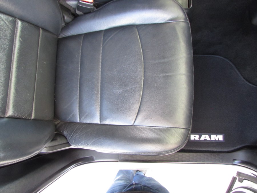 Used Ram 1500 Big Horn 4x2 Crew Cab 6''4" Box 2017 | VIP Auto Enterprise, Inc. Orlando, Florida Used Ram 1500 Big Horn 4x2 Crew Cab 6''4" Box 2017 | VIP Auto Enterprise, Inc. Orlando, Florida