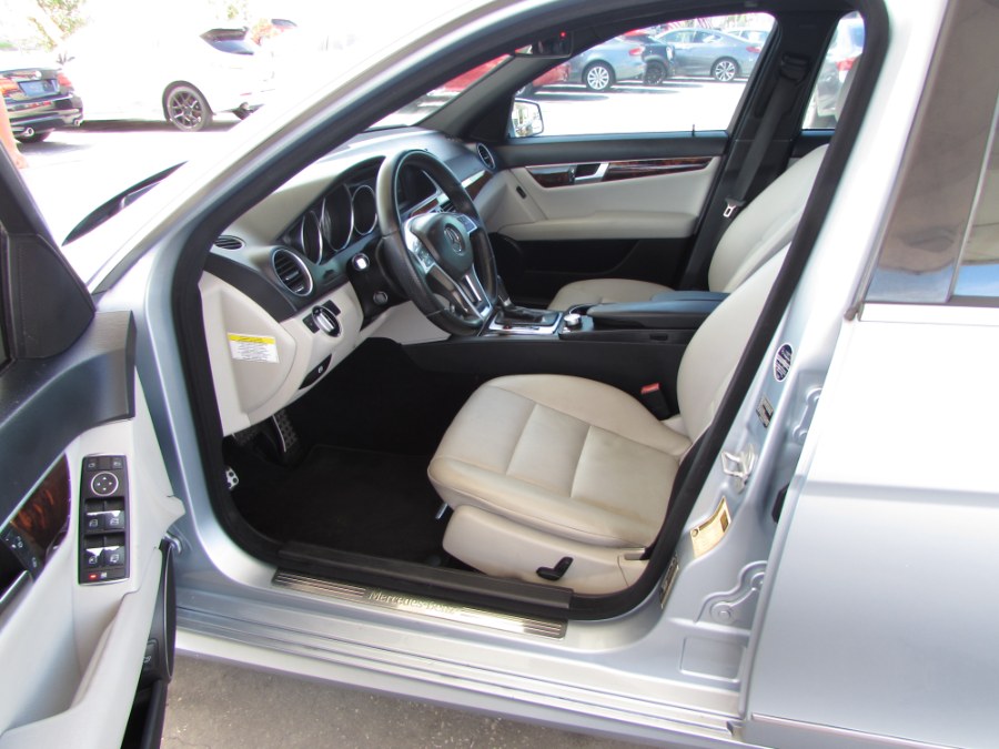 Used Mercedes-Benz C-Class 4dr Sdn C250 Sport RWD 2013 | VIP Auto Enterprise, Inc. Orlando, Florida Used Mercedes-Benz C-Class 4dr Sdn C250 Sport RWD 2013 | VIP Auto Enterprise, Inc. Orlando, Florida
