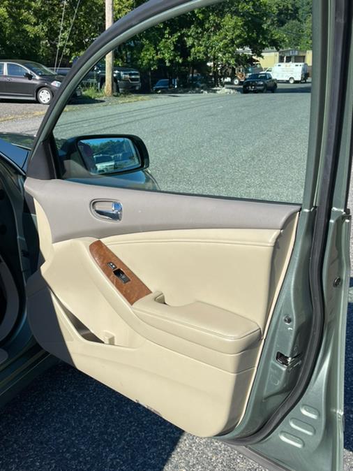 2008 Nissan Altima 4dr Sdn I4 eCVT Hybrid, available for sale in Ashland, Massachusetts | New Beginning Auto Service Inc. Ashland, Massachusetts 2008 Nissan Altima 4dr Sdn I4 eCVT Hybrid, available for sale in Ashland, Massachusetts | New Beginning Auto Service Inc. Ashland, Massachusetts