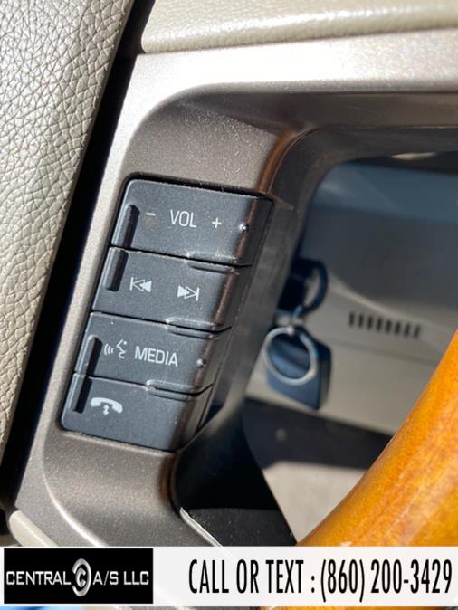 2012 Lincoln Navigator L 4WD 4dr, available for sale in East Windsor, Connecticut | Central A/S LLC. East Windsor, Connecticut 2012 Lincoln Navigator L 4WD 4dr, available for sale in East Windsor, Connecticut | Central A/S LLC. East Windsor, Connecticut