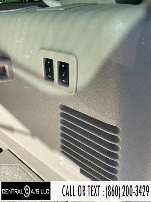 2012 Lincoln Navigator L 4WD 4dr, available for sale in East Windsor, Connecticut | Central A/S LLC. East Windsor, Connecticut 2012 Lincoln Navigator L 4WD 4dr, available for sale in East Windsor, Connecticut | Central A/S LLC. East Windsor, Connecticut