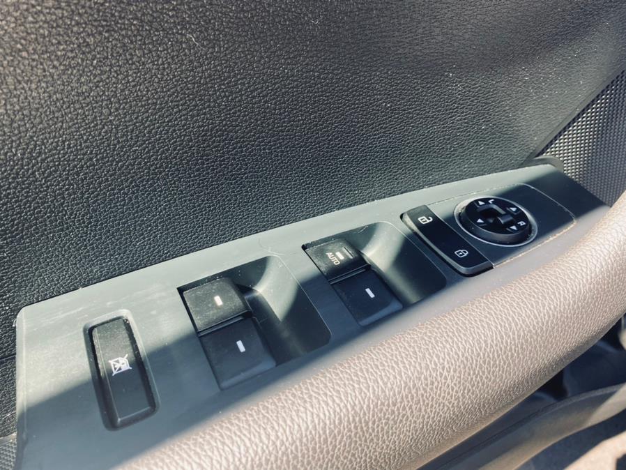 Used Hyundai Sonata SE 2.4L 2019 | Northshore Motors. Syosset , New York Used Hyundai Sonata SE 2.4L 2019 | Northshore Motors. Syosset , New York