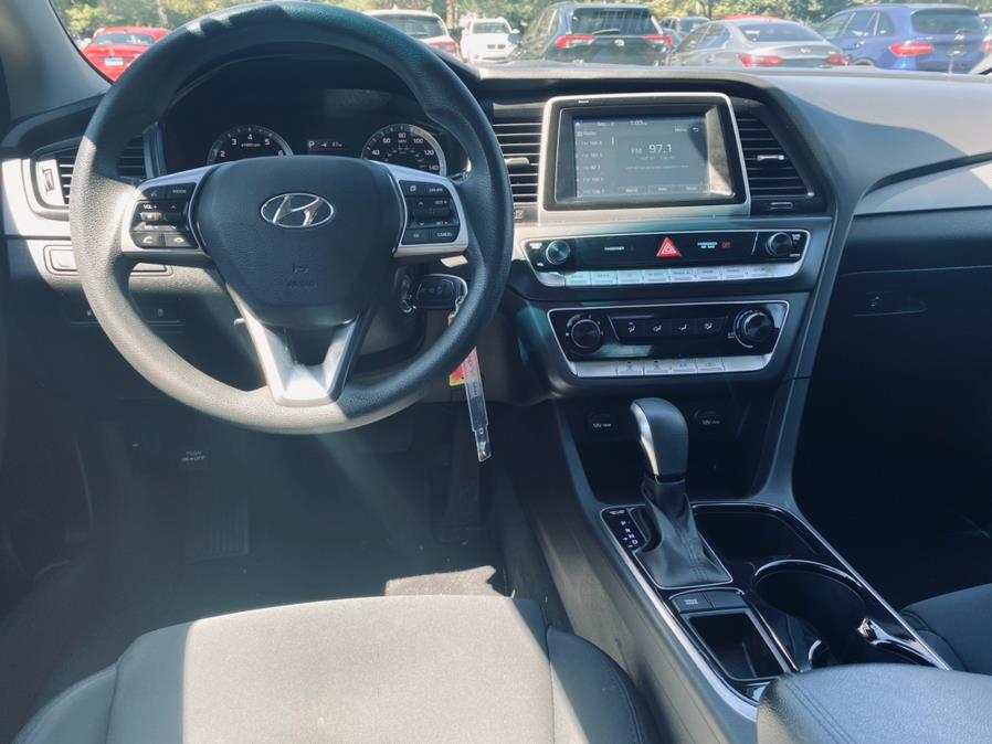 Used Hyundai Sonata SE 2.4L 2019 | Northshore Motors. Syosset , New York Used Hyundai Sonata SE 2.4L 2019 | Northshore Motors. Syosset , New York