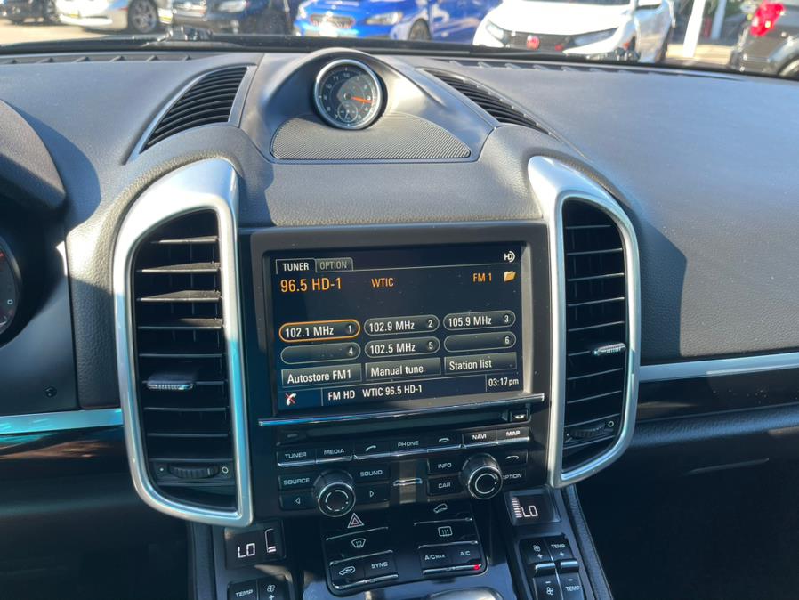 2016 Porsche Cayenne AWD 4dr, available for sale in South Windsor, Connecticut | Mike And Tony Auto Sales, Inc. South Windsor, Connecticut 2016 Porsche Cayenne AWD 4dr, available for sale in South Windsor, Connecticut | Mike And Tony Auto Sales, Inc. South Windsor, Connecticut
