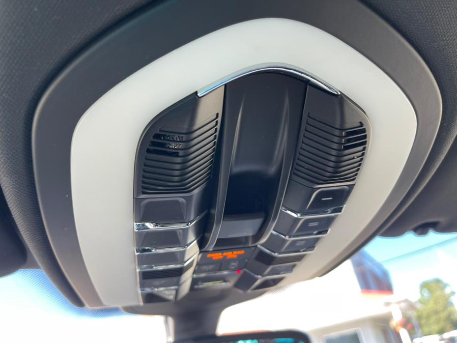 2016 Porsche Cayenne AWD 4dr, available for sale in South Windsor, Connecticut | Mike And Tony Auto Sales, Inc. South Windsor, Connecticut 2016 Porsche Cayenne AWD 4dr, available for sale in South Windsor, Connecticut | Mike And Tony Auto Sales, Inc. South Windsor, Connecticut