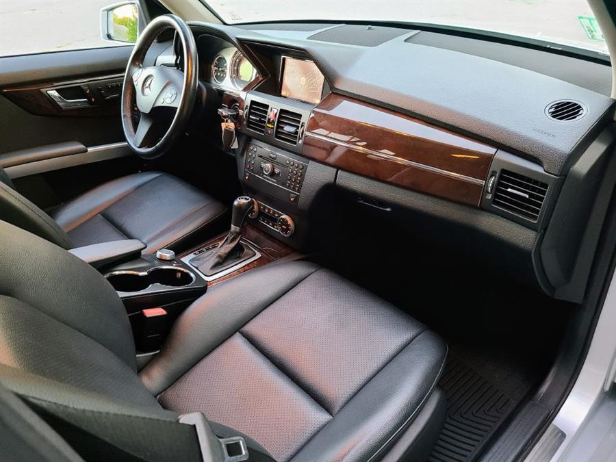 2010 Mercedes-benz Glk 350 4MATIC, available for sale in Lawrence, Massachusetts | Home Run Auto Sales Inc. Lawrence, Massachusetts 2010 Mercedes-benz Glk 350 4MATIC, available for sale in Lawrence, Massachusetts | Home Run Auto Sales Inc. Lawrence, Massachusetts
