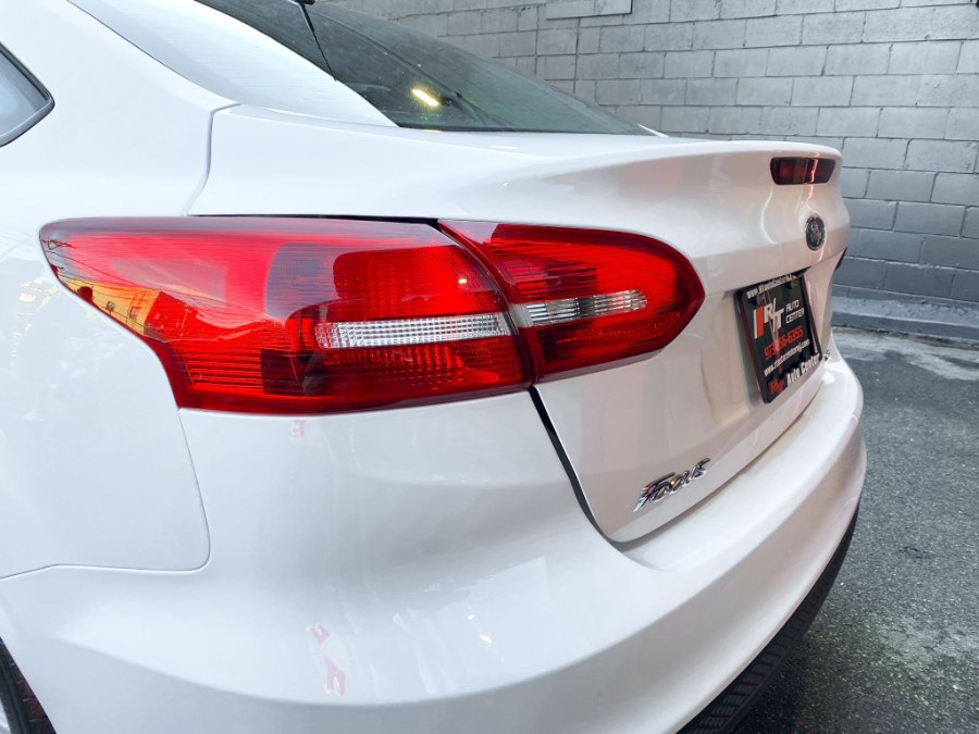 Used Ford Focus SE Sedan 2018 | RT Auto Center LLC. Newark, New Jersey Used Ford Focus SE Sedan 2018 | RT Auto Center LLC. Newark, New Jersey
